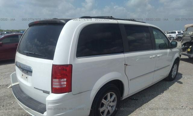 Photo 3 VIN: 2A4RR8D15AR436200 - CHRYSLER TOWN AND COUNTRY 