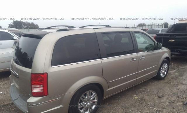 Photo 3 VIN: 2A8HR64XX8R148959 - CHRYSLER TOWN AND COUNTRY 