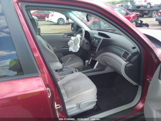 Photo 4 VIN: JF2SHADC2DH411713 - SUBARU FORESTER 