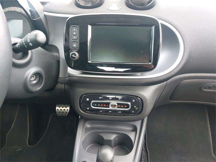 Photo 11 VIN: WME4533911K325838 - SMART FORTWO COUPE 