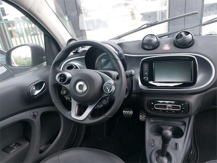 Photo 4 VIN: WME4533911K325838 - SMART FORTWO COUPE 