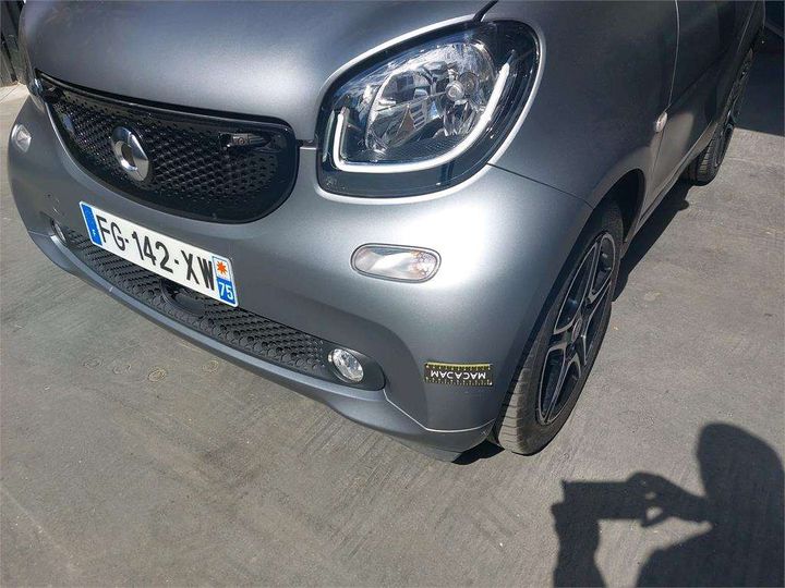 Photo 18 VIN: WME4534911K395609 - SMART FORTWO CABRIOLET 