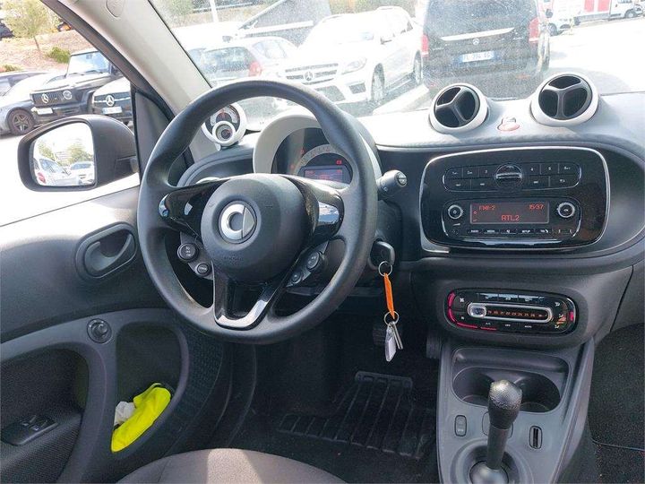 Photo 4 VIN: WME4533911K348264 - SMART FORTWO COUPE 