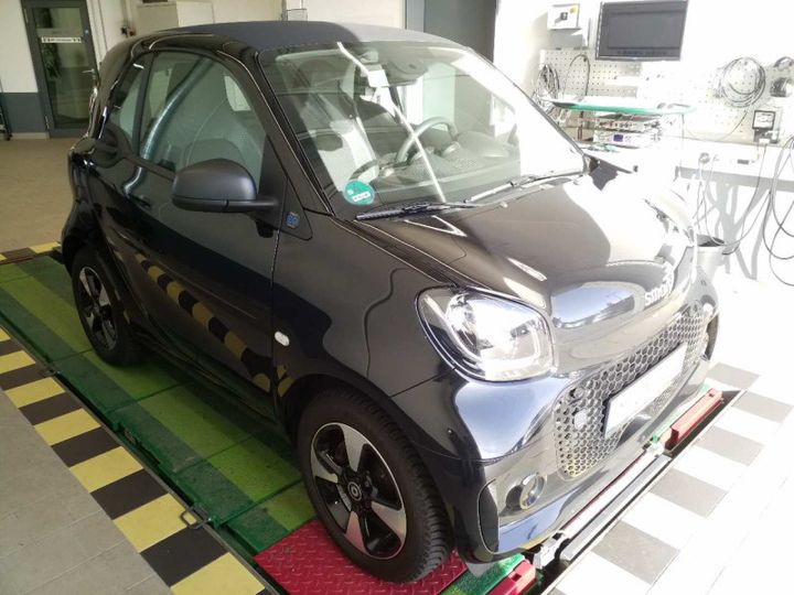 Photo 4 VIN: W1A4533911K433254 - SMART FORTWO COUPE (11.2014-&GT) 