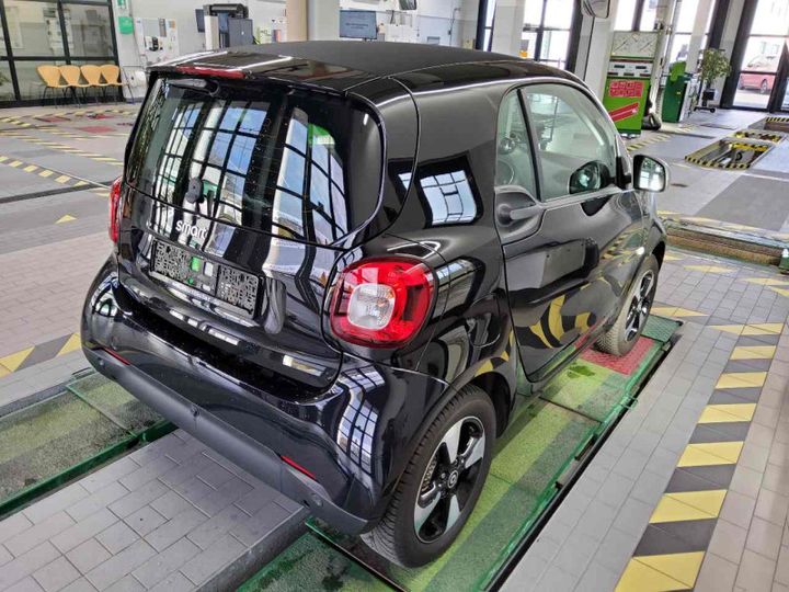 Photo 14 VIN: W1A4533911K433334 - SMART FORTWO COUPE (11.2014-&GT) 
