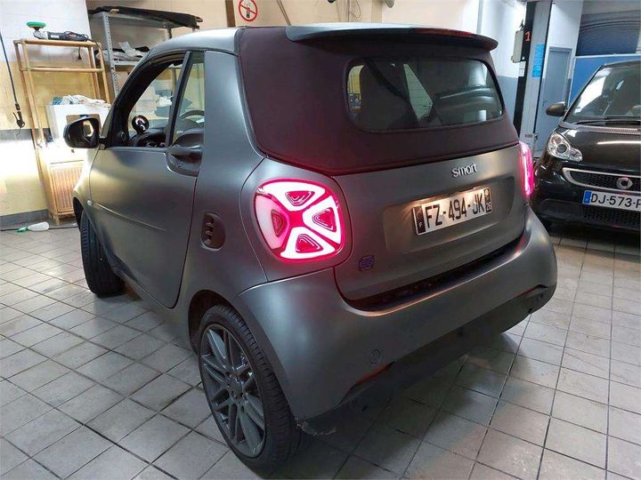 Photo 2 VIN: W1A4534911K453836 - SMART FORTWO CABRIOLET 