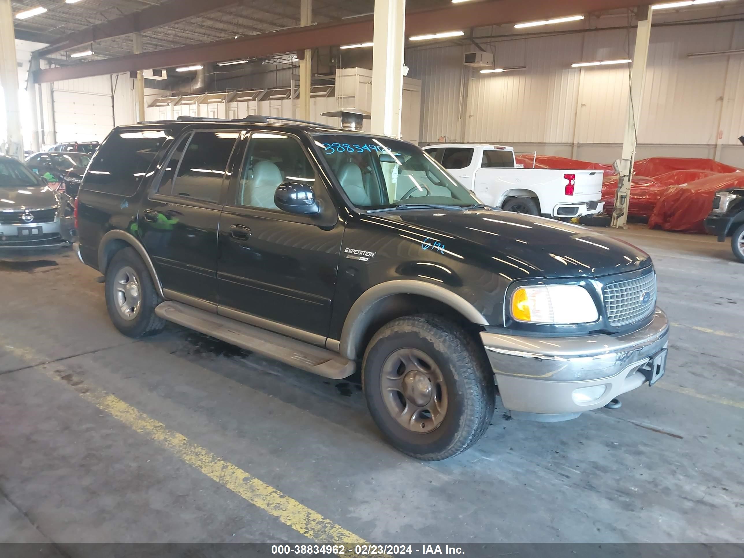 VIN: 1FMPU18LXYLA41359 - ford expedition