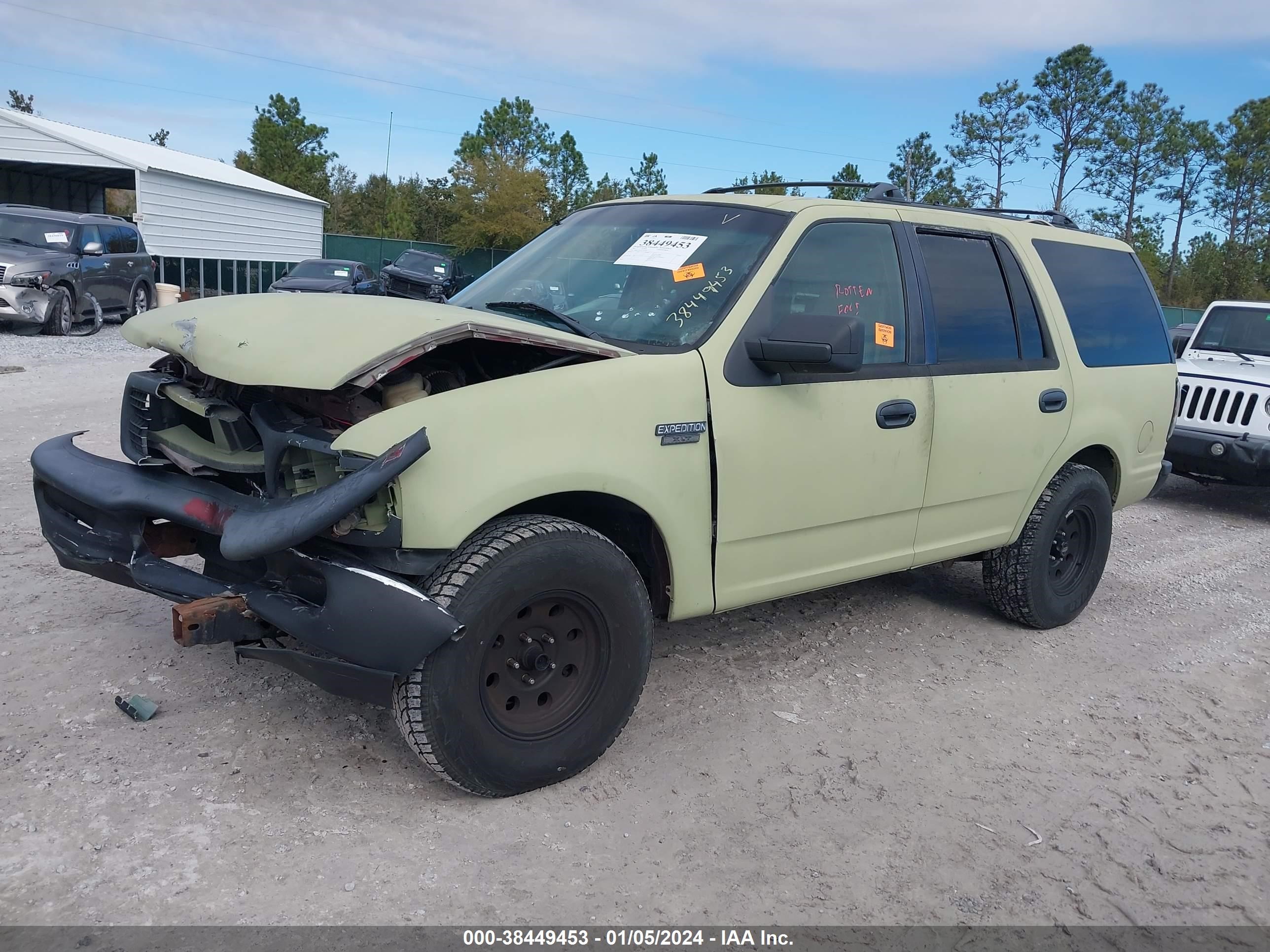 Photo 1 VIN: 1FMEU17L2VLC31581 - FORD EXPEDITION 