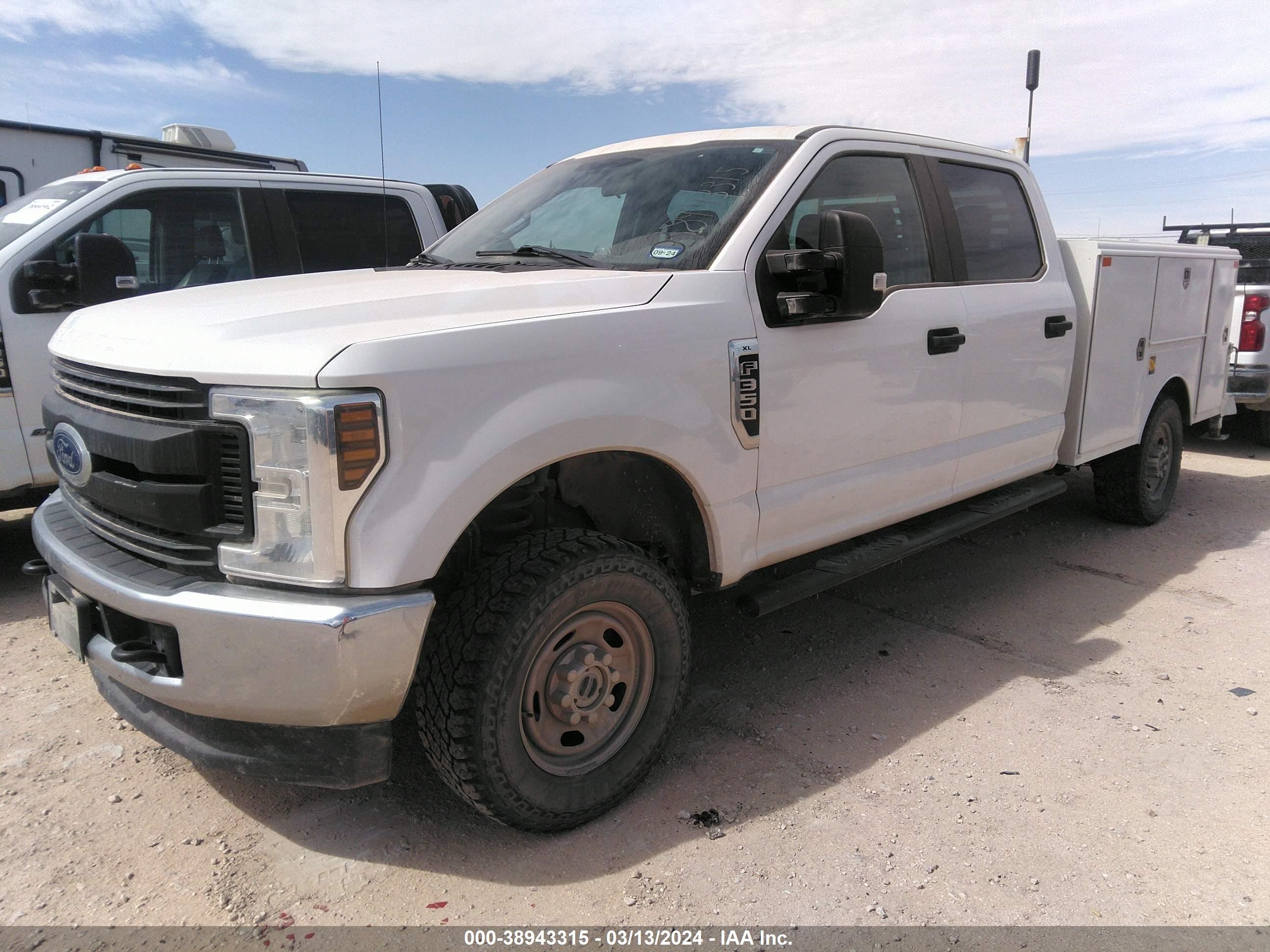Photo 1 VIN: 1FT8W3B62KEE67785 - FORD F350 