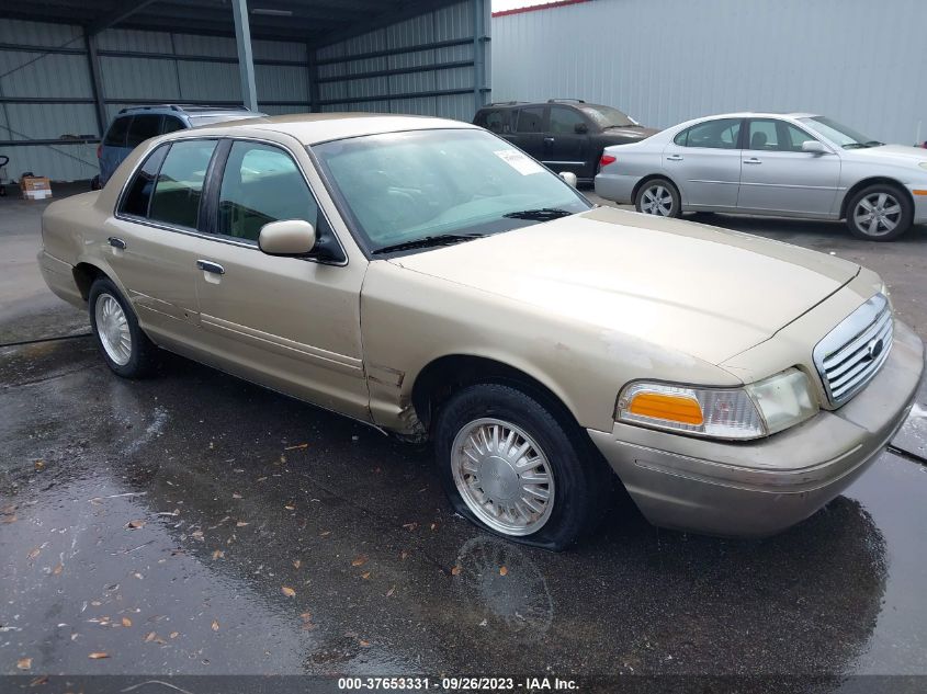 VIN: 2FAFP73WXYX158606 - ford crown victoria