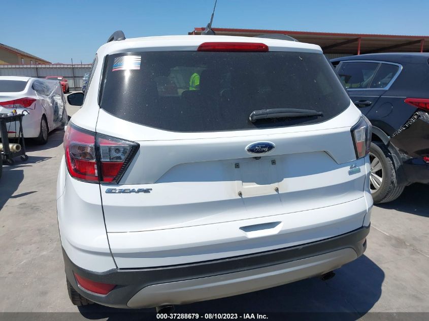 Photo 15 VIN: 1FMCU0GD1JUD58269 - FORD ESCAPE 