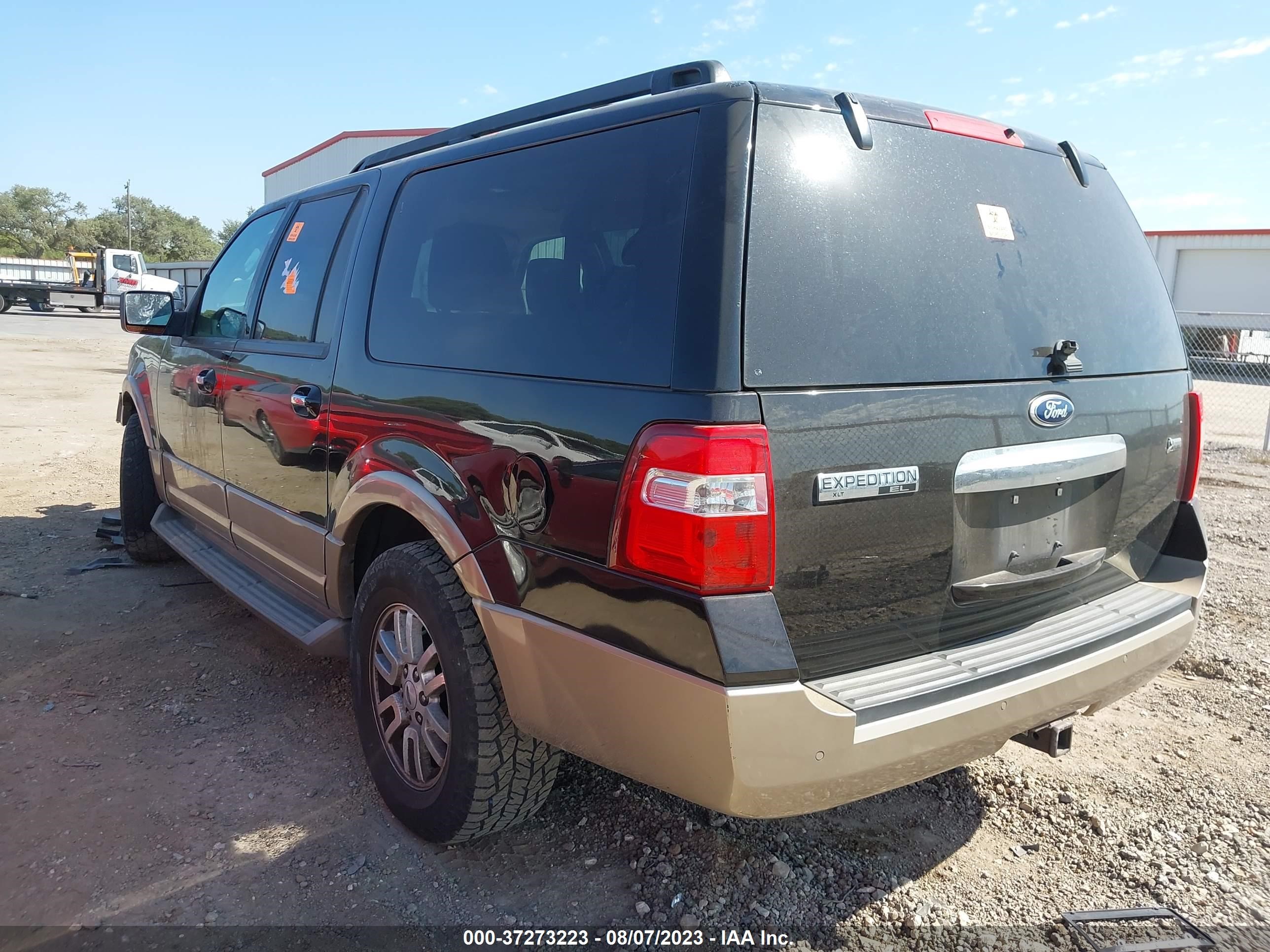 Photo 2 VIN: 1FMJK1H54DEF00588 - FORD EXPEDITION 