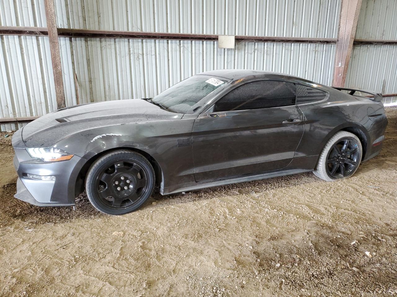 VIN: 1FA6P8TH6J5165681 - ford mustang