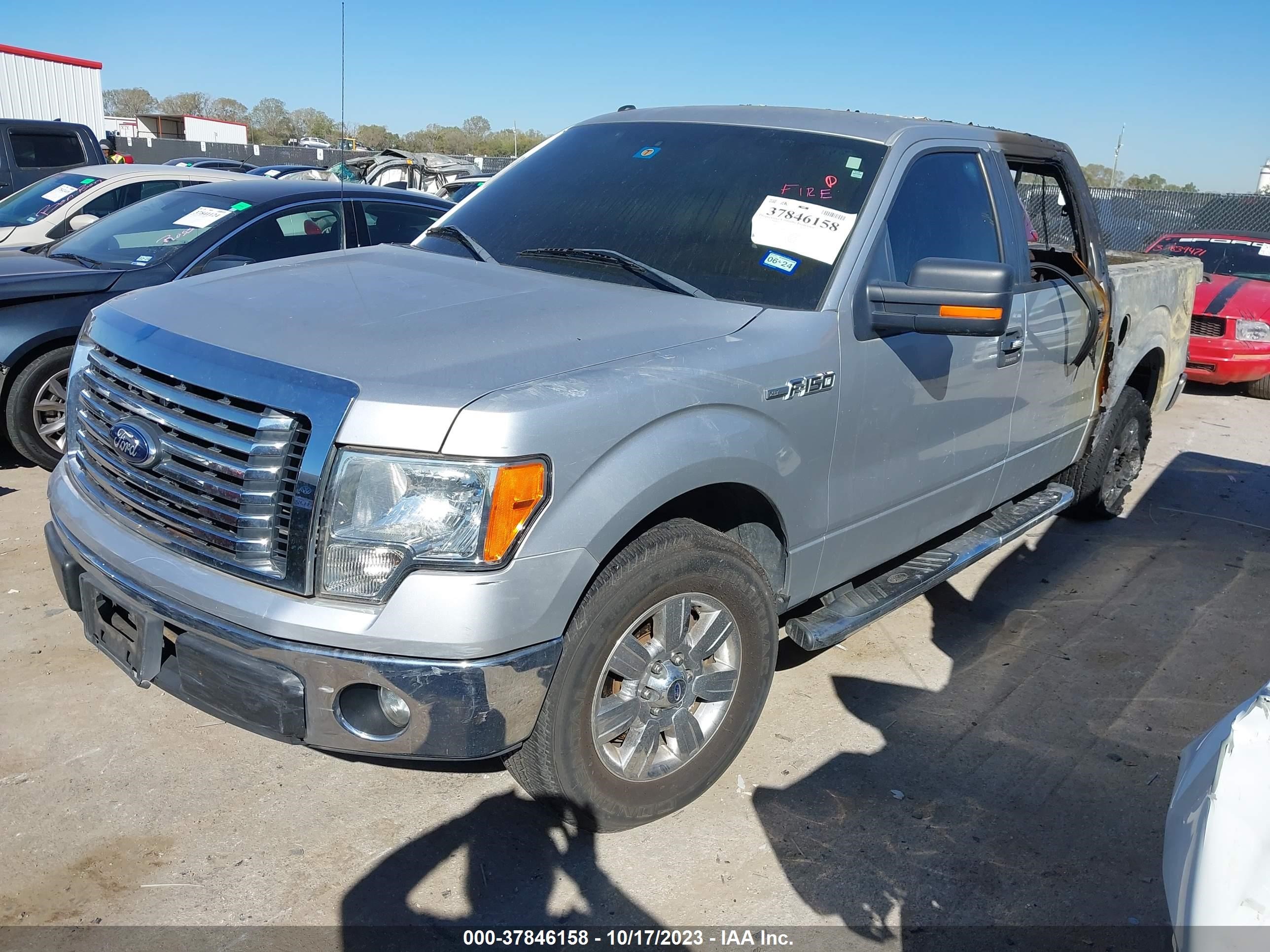 Photo 1 VIN: 1FTFW1CF1CFB13701 - FORD F-150 