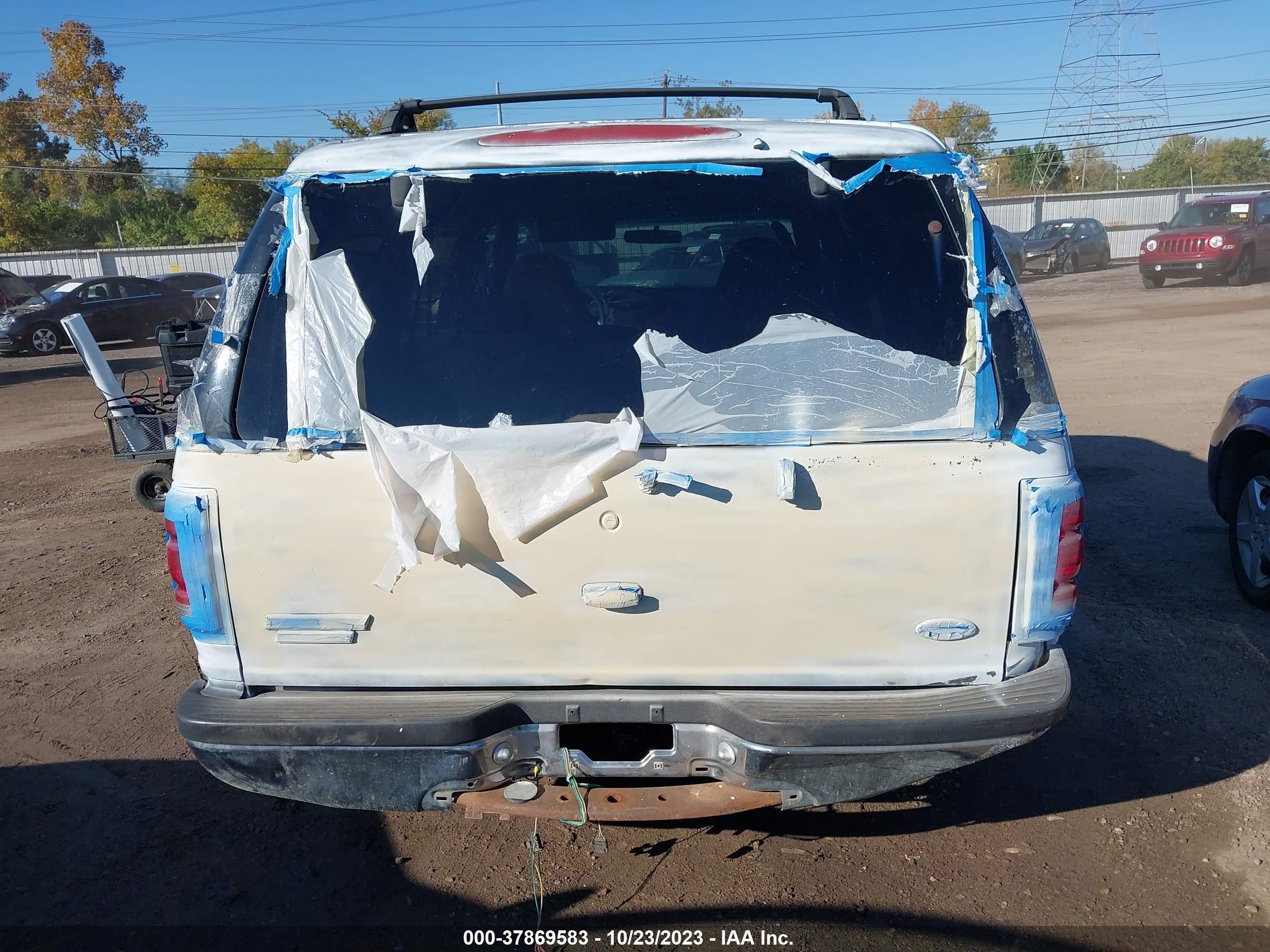 Photo 15 VIN: 1FMEU18W5VLA55893 - FORD EXPEDITION 