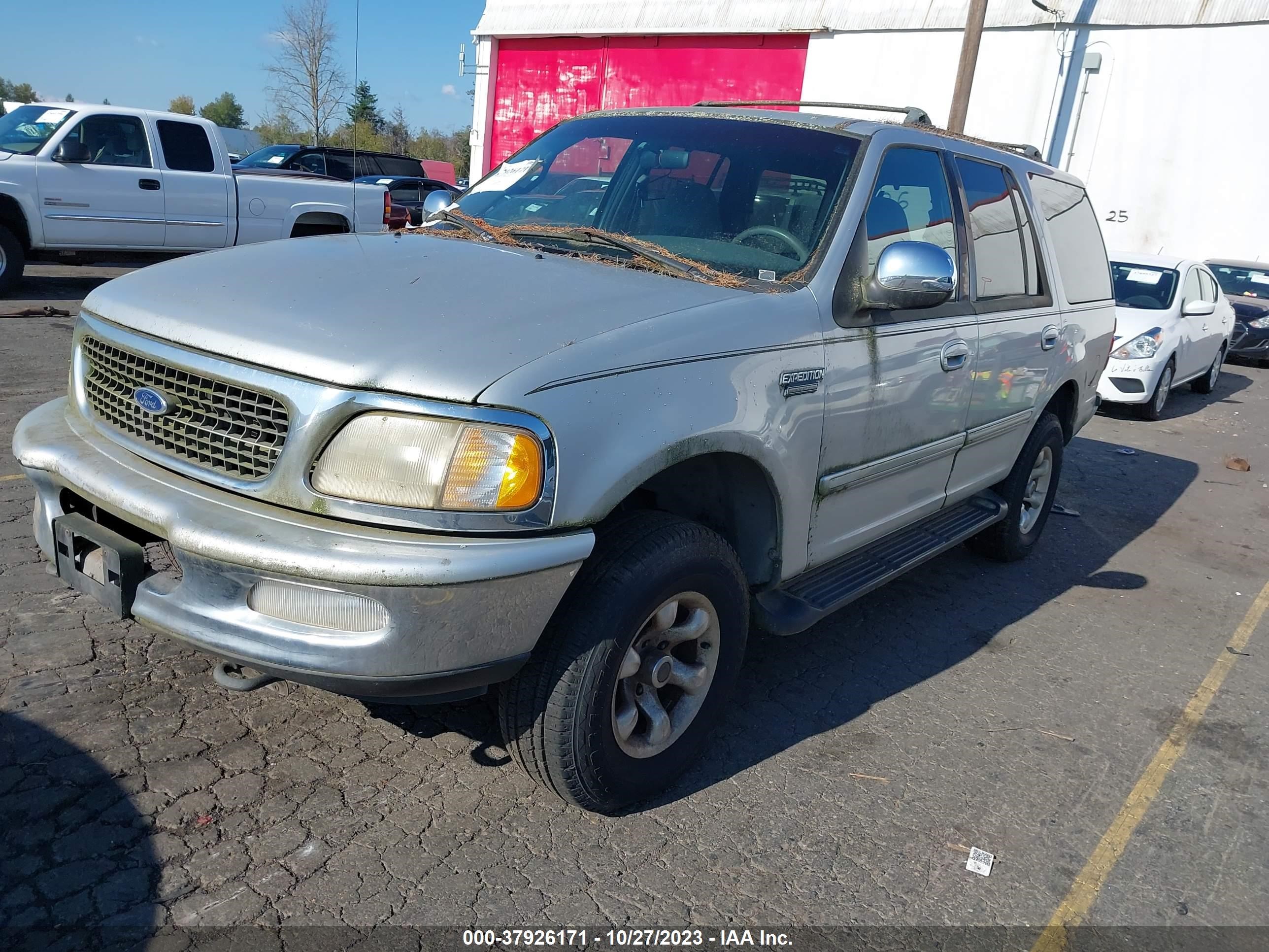 Photo 1 VIN: 1FMFU18L1VLB93943 - FORD EXPEDITION 