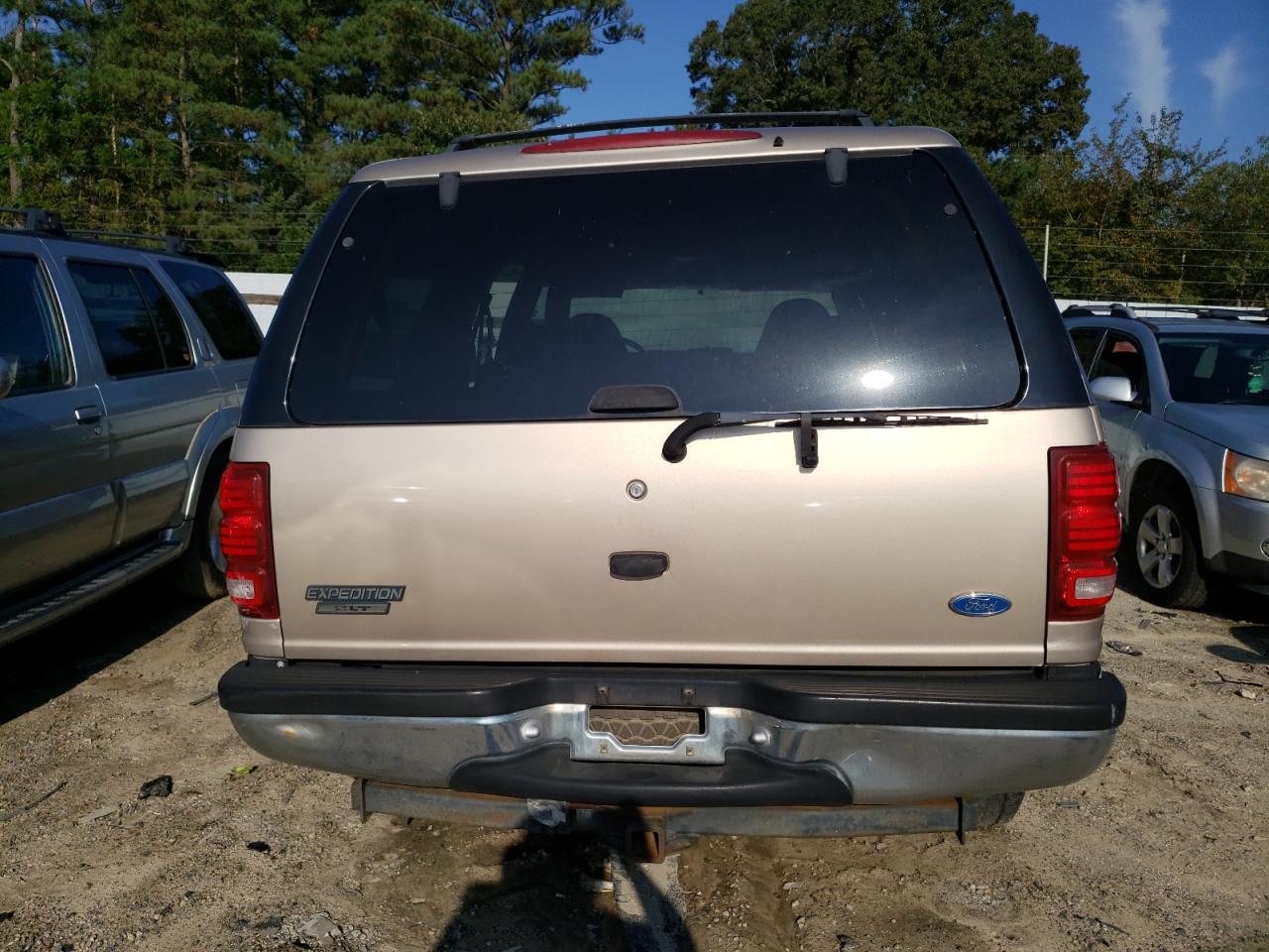 Photo 5 VIN: 1FMFU18L4VLC31844 - FORD EXPEDITION 