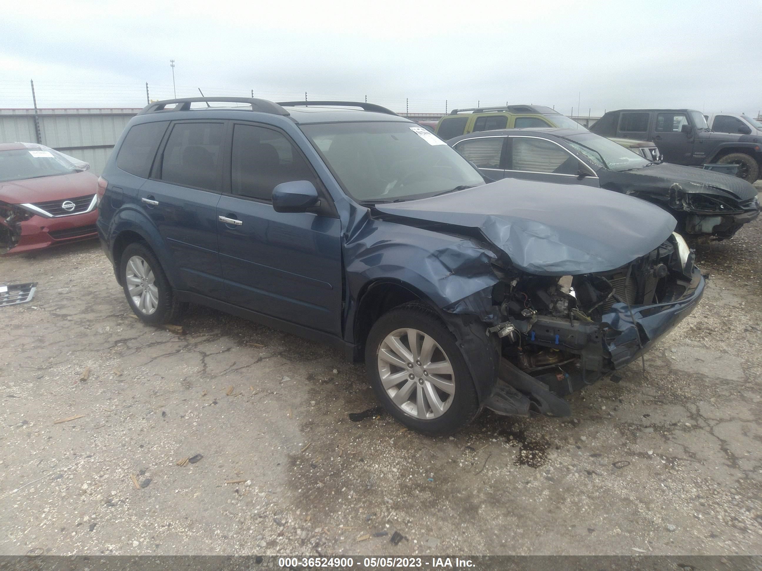VIN: JF2SHADC9CH466836 - subaru forester