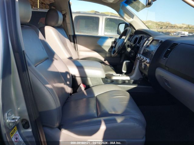 Photo 4 VIN: 5TDJY5G15DS077846 - TOYOTA SEQUOIA 