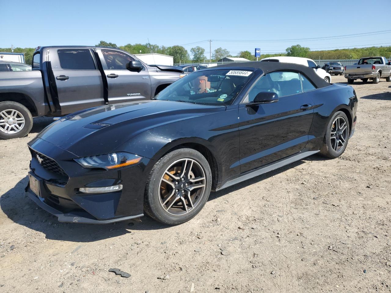 VIN: 1FATP8UH0J5115103 - ford mustang